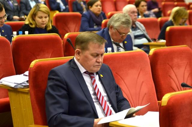 Директор ЧГИГН Петр Краснов  принял участие в работе очередной тридцать первой сессии Государственного Совета Чувашской Республики