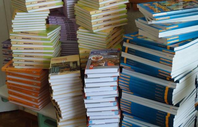 В 2019 году для школ Чувашии было закуплено более 470 тысяч экземпляров учебников и учебных пособий на общую сумму более 170 млн. рублей