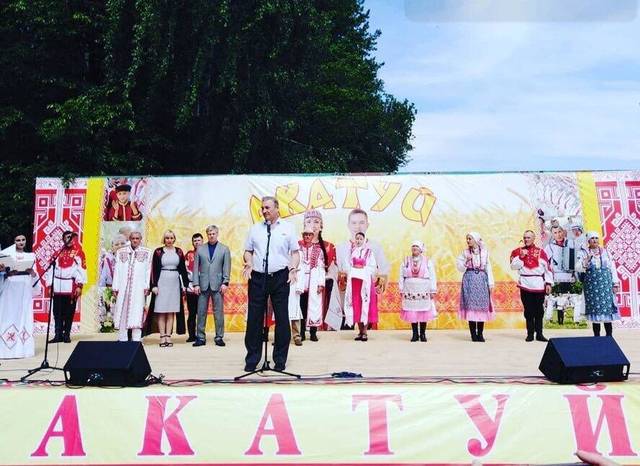 Светлана Каликова приняла участие в праздновании "Акатуя" в Ульяновске