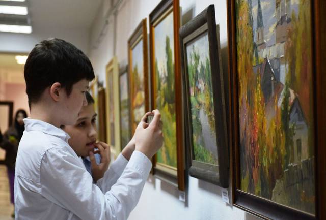 Национальная библиотека приглашает на персональную выставку Викентия Лукиянова «С любовью к Родине»