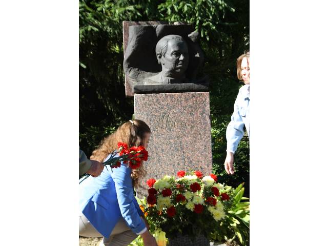 Состоялось возложение цветов на могилу Иоакима Степановича Максимова-Кошкинского
