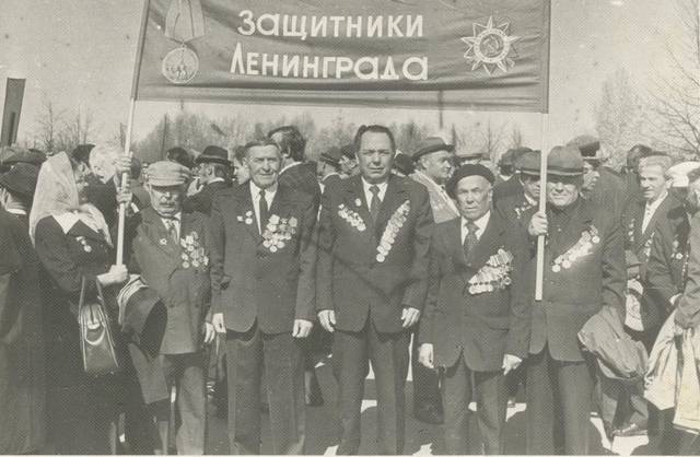 75-летию снятия блокады Ленинграда посвящается
