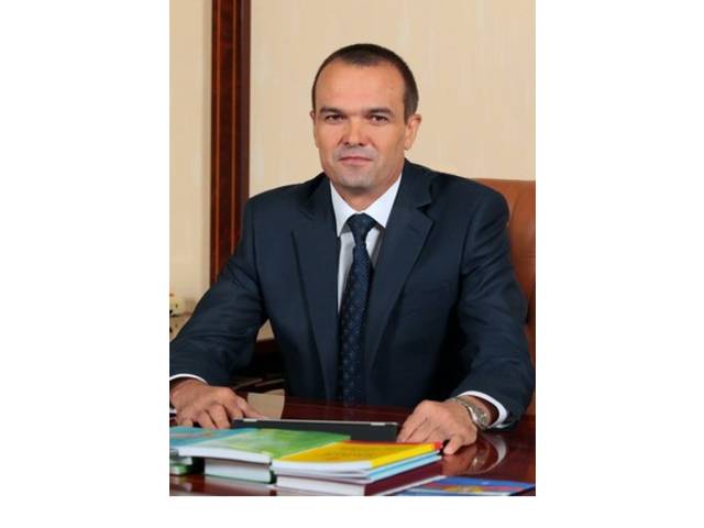 Чӑваш Республикин Пуҫлӑхӗ Михаил Игнатьев Радио кунӗ ячӗпе саламлани