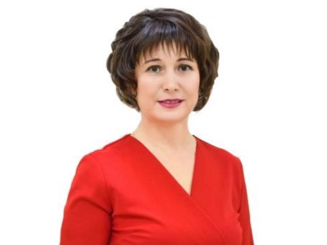 Александрова Вера. «Нечкэбил» конкурс финалӗнче – чăваш çемйи. Максимовсемшӗн сасăлатпăр! // Сувар. - 2011. - Чÿк/ноябрь, 17.