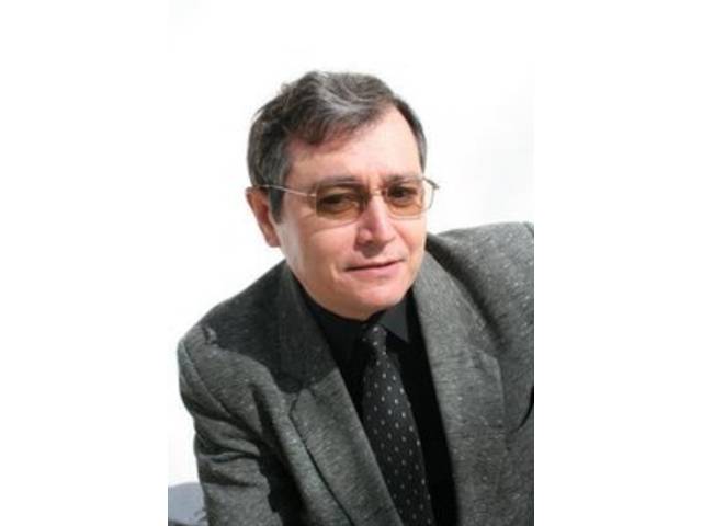 Кондратьев М.Г. МУЗЫКАЛЬНОЕ ОБРАЗОВАНИЕ В СОВРЕМЕННОЙ ЧУВАШИИ // ЛИК. - 2009. - № 1. - С. 134–138.