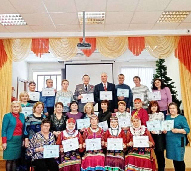 ЧĂВАШ ДИКТАНТНЕ ПУÇЛАСА ĔПХӲРЕ ÇЫРЧĔÇ // Урал сасси. 2020. Нарăс, 26.