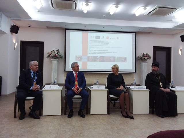 СМИРНОВА Надежда. Чĕлхе - патшалăх тата общество хÿттинче // Хыпар. - 2020. - Юпа, 22.