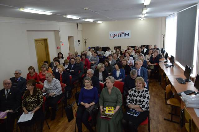 Чăваш республикин вĕренӳ институтĕнче çавра сĕтел иртрĕ
